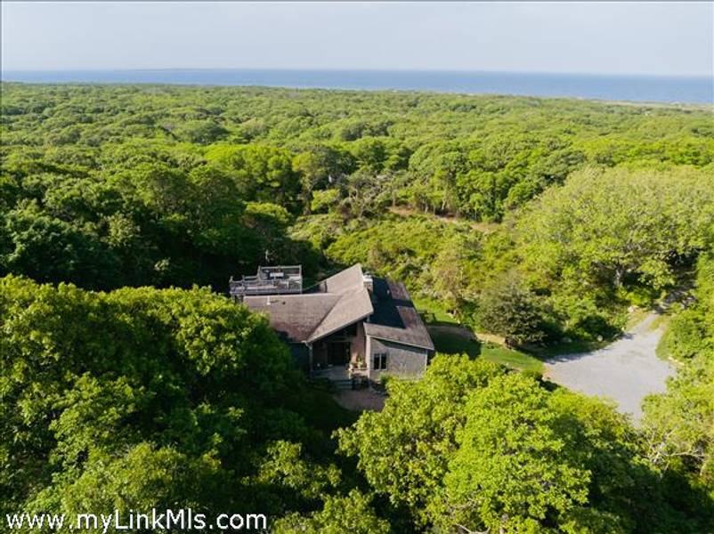 6 Church Street   Aquinnah