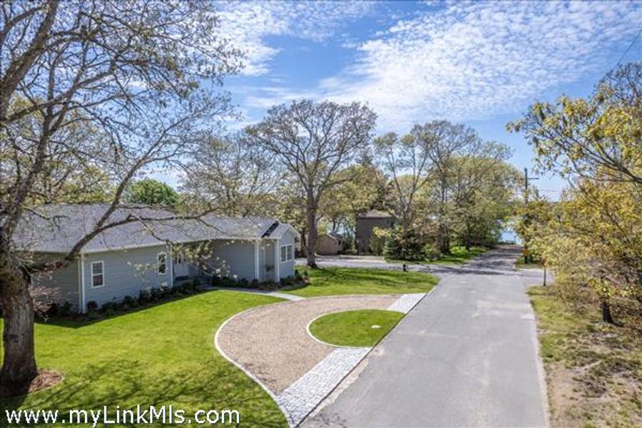 48 Vineyard Avenue Extension  Oak Bluffs