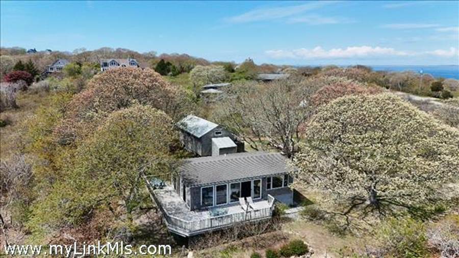 393 Lighthouse Road  Aquinnah