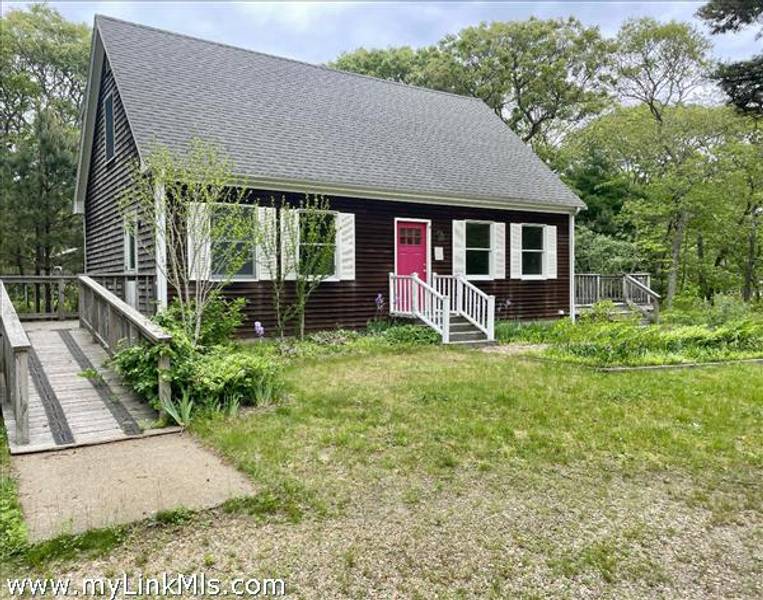 12 Park Avenue  Vineyard Haven