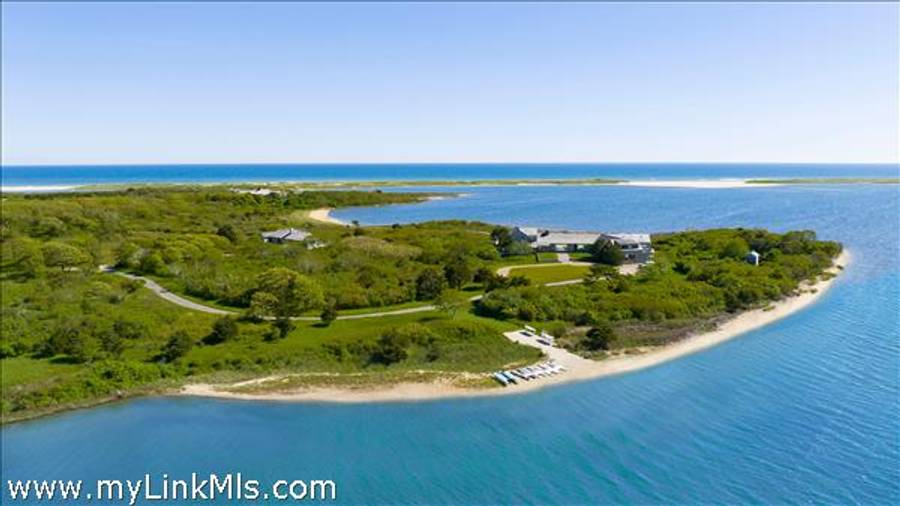 61 Butlers Cove Road  Edgartown