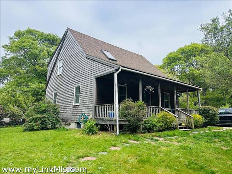96 Manchester Avenue  Oak Bluffs