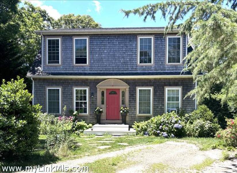 208 Irenes Way  Vineyard Haven