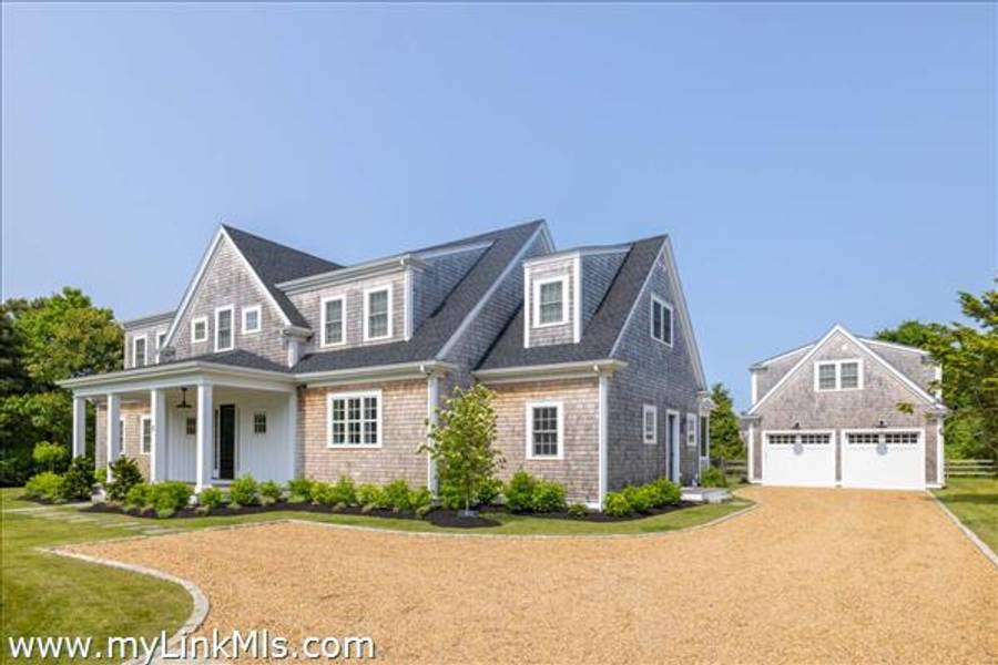 10 Puwal Lane  Edgartown