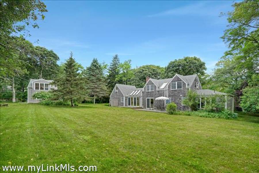 174 Middle Road  Chilmark