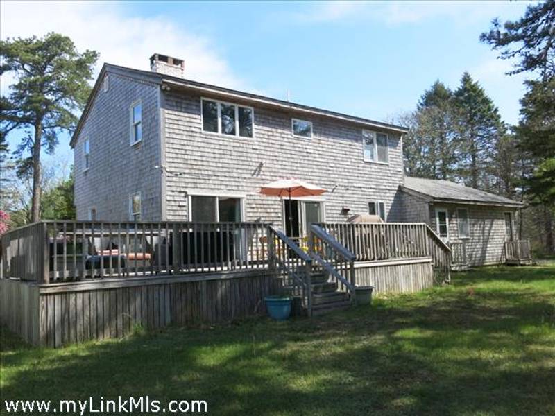 51 Skiffs Lane  West Tisbury