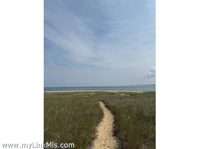 00 Oxcart Road  Aquinnah