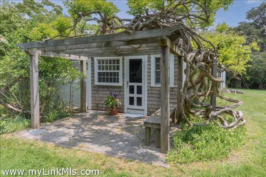 40 Scotchmans Lane  West Tisbury