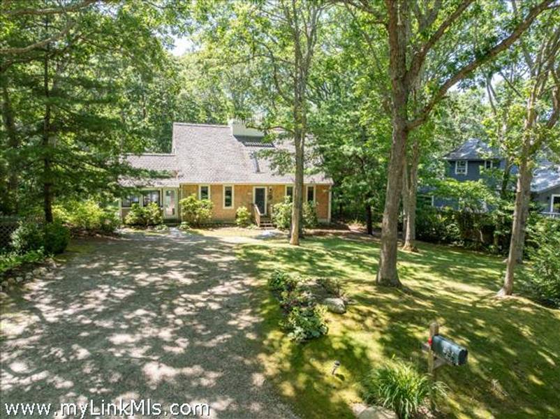 324 Greenwood Avenue  Vineyard Haven