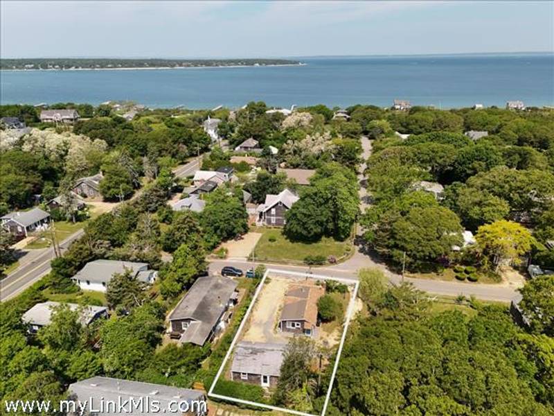 47 Winemack Avenue  Oak Bluffs