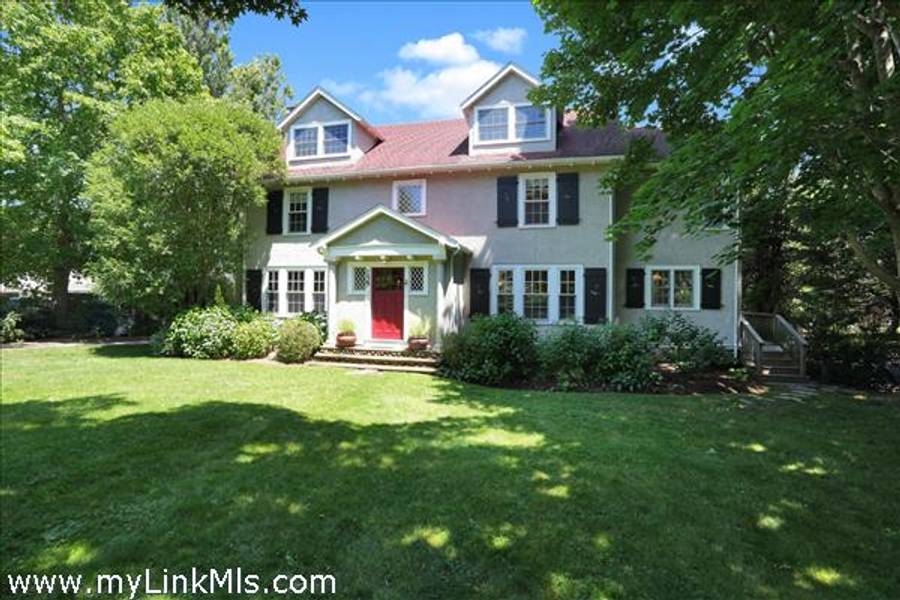 139 Main Street  Vineyard Haven