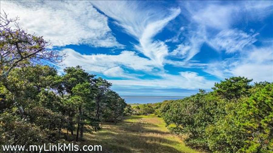 9 Maqua Way  Edgartown