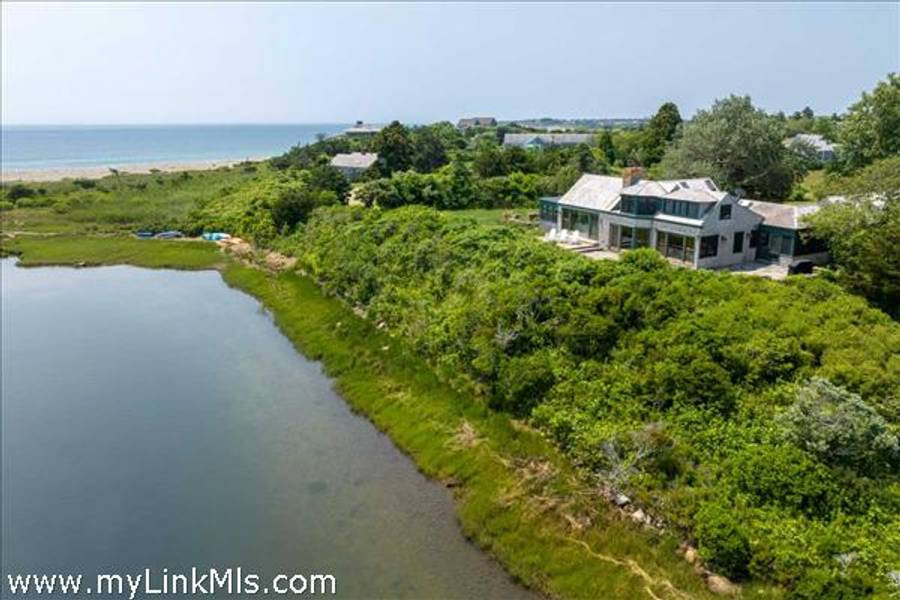 20 Eliot Avenue  Chilmark