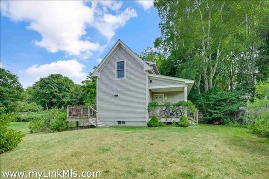 136 Spring Street  Vineyard Haven