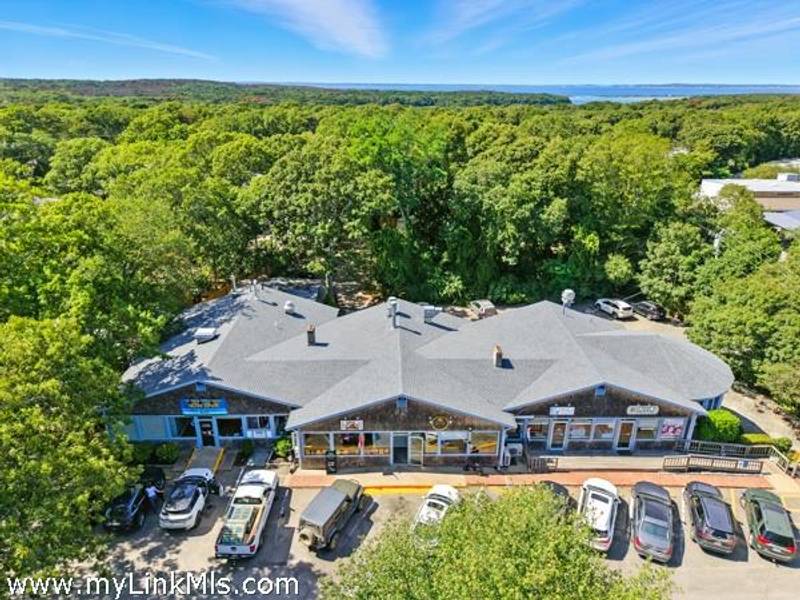 395 State Road  Vineyard Haven