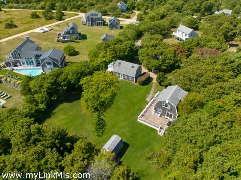 19 Katama Drive  Edgartown