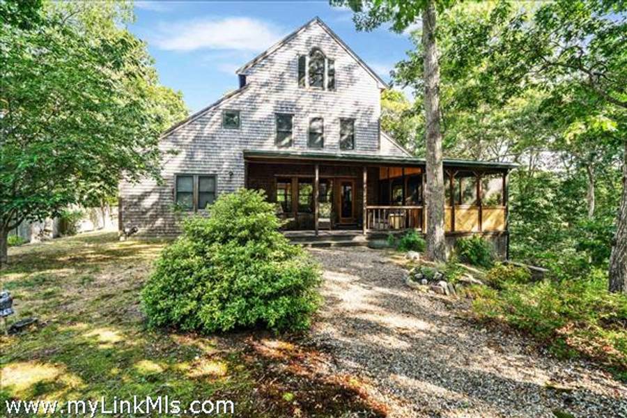 159 Lake Street  Vineyard Haven