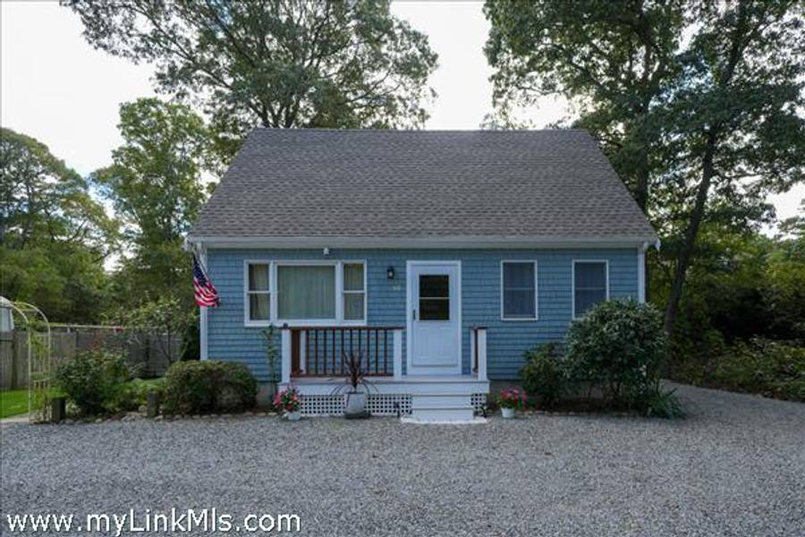 66 Barnes Road  Oak Bluffs
