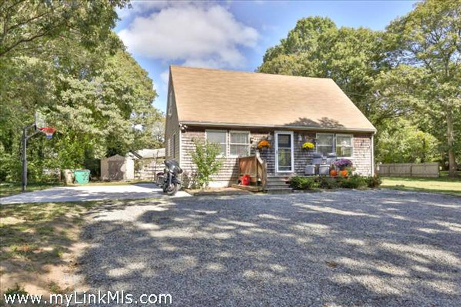 9 Bayview Avenue  Oak Bluffs