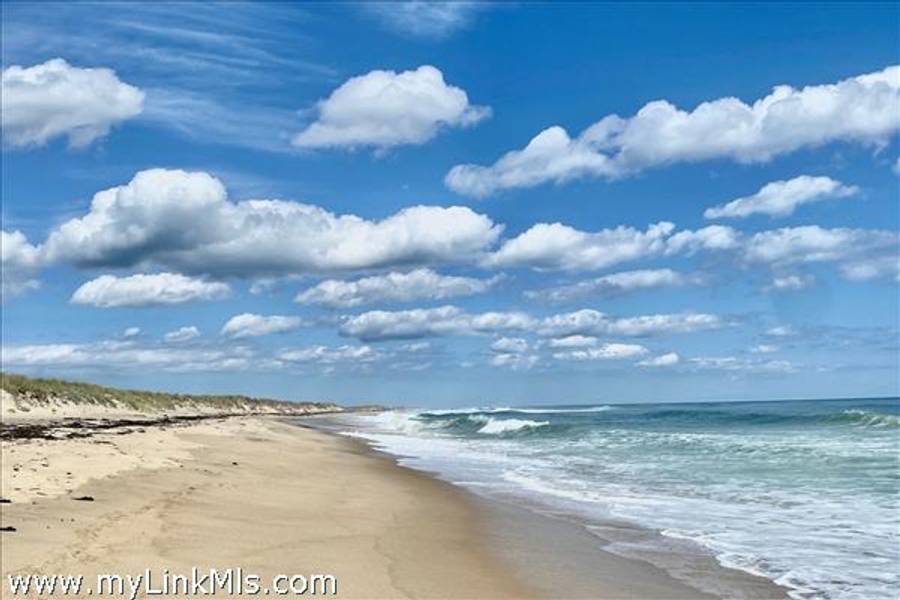 99 Cygnet Way  Chilmark