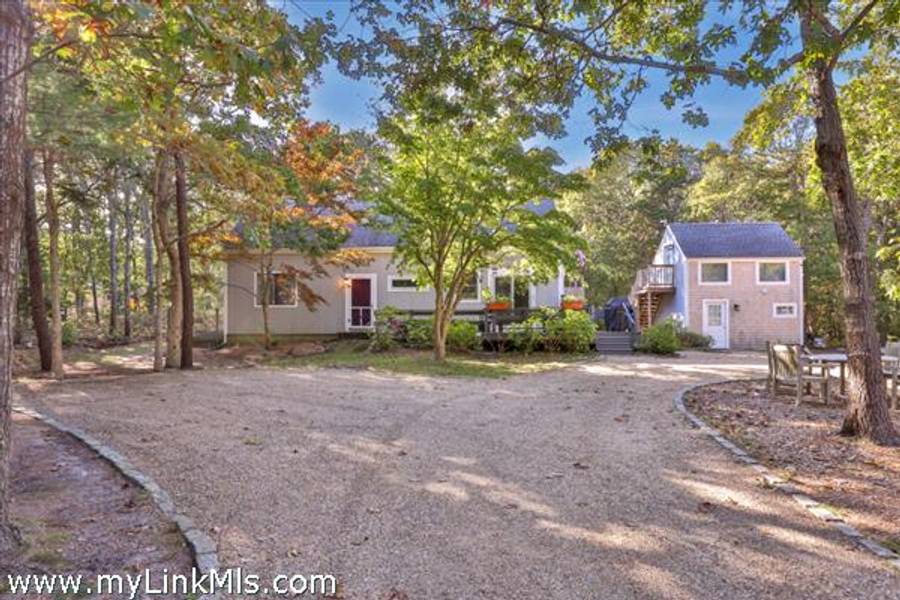 10 Dory Circle  Edgartown