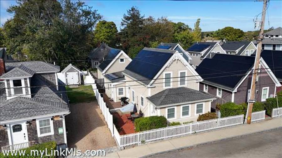 113 Dukes County Avenue  Oak Bluffs