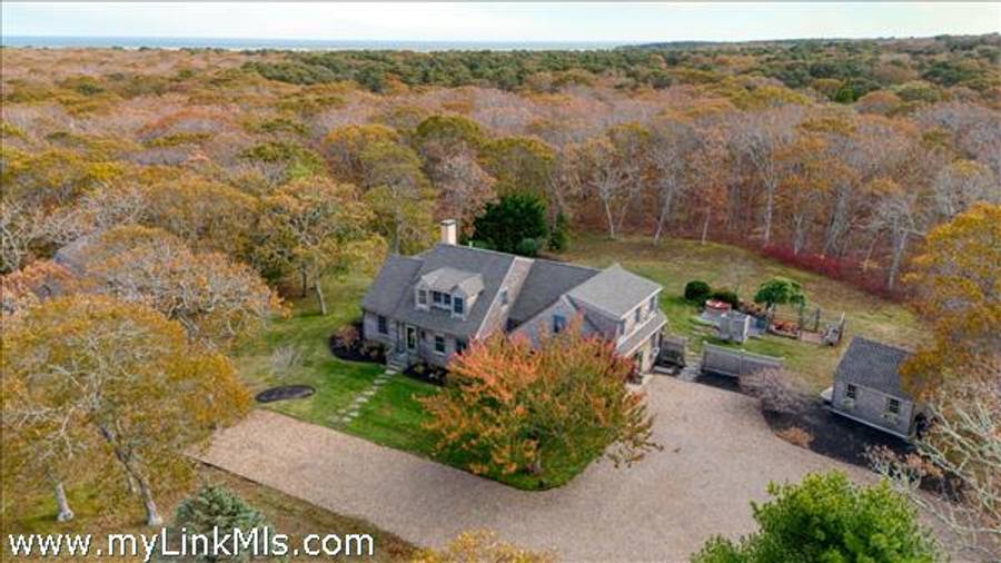 4 Pip n Circle  Edgartown