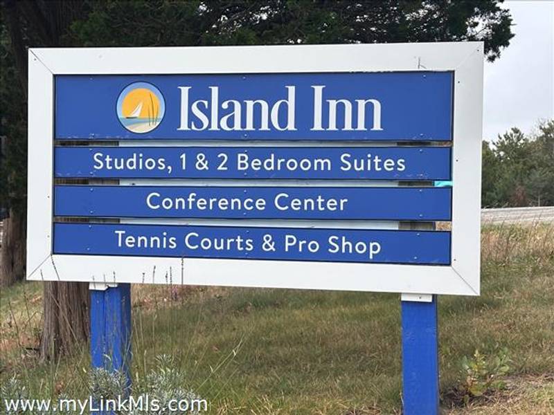 21 Island Inn Road 39G Oak Bluffs