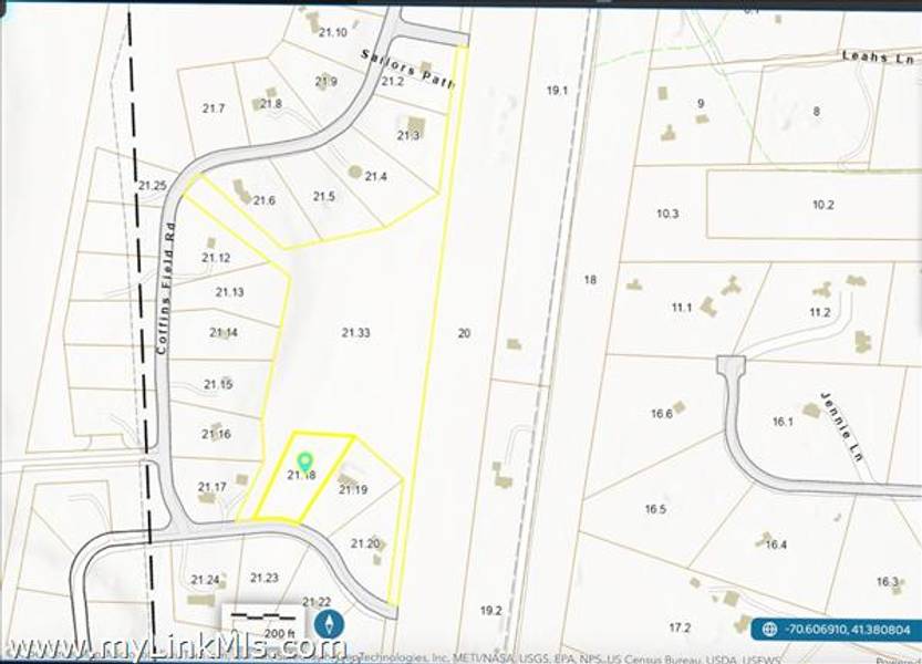 25 Coffins Field Road  Edgartown