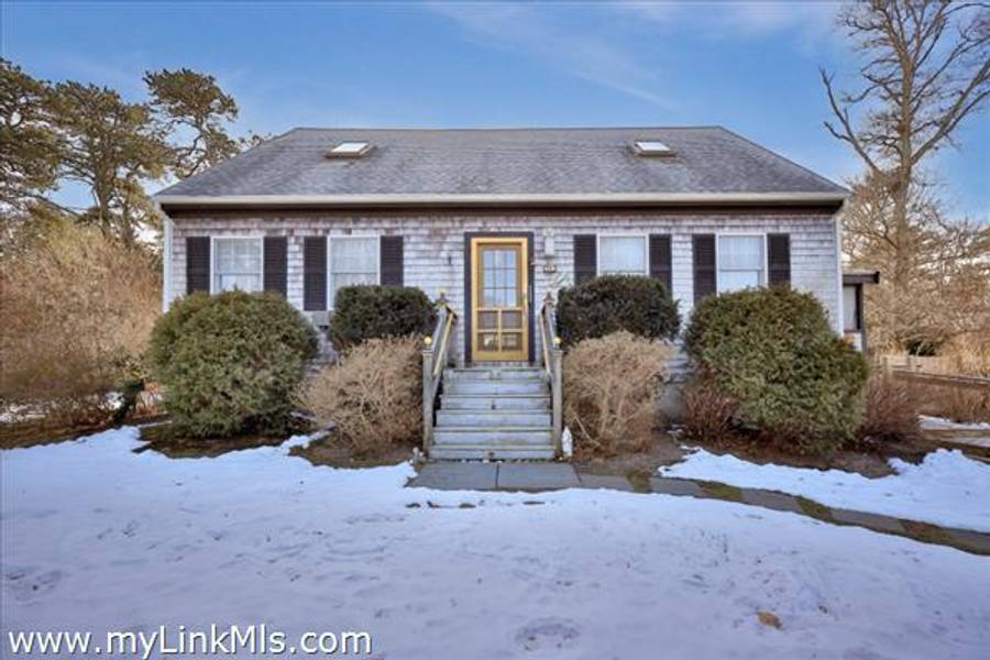 54 Columbian Avenue  Oak Bluffs
