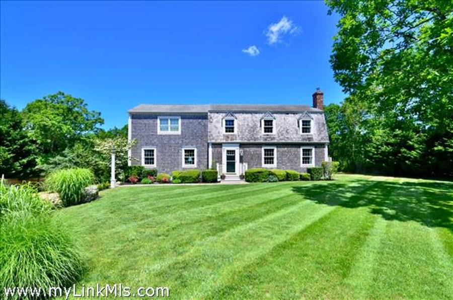 69 Whalers Walk  Edgartown