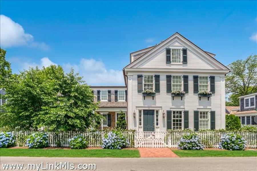 56 North Summer Street  Edgartown
