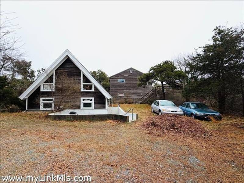 60- Crocker Drive  Edgartown