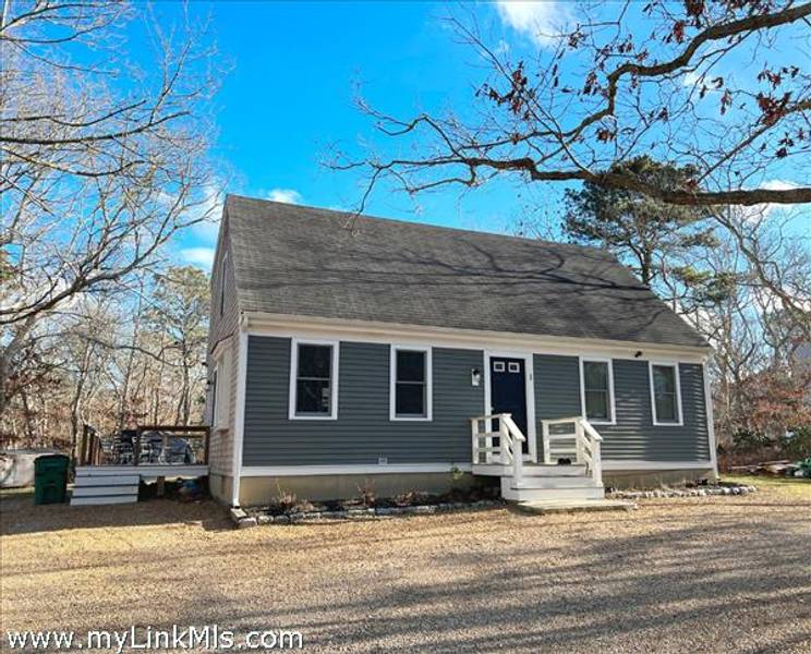 1- Dodgers Hole Road  Edgartown