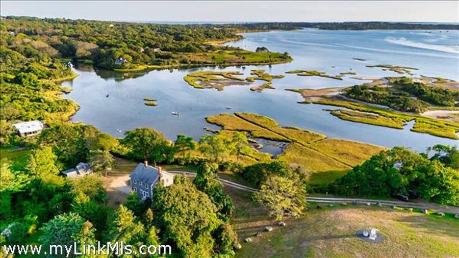 34 Edys Island Way  Chilmark