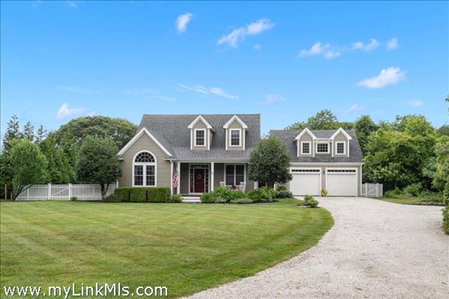 42 Deacon Vincent Way  Edgartown