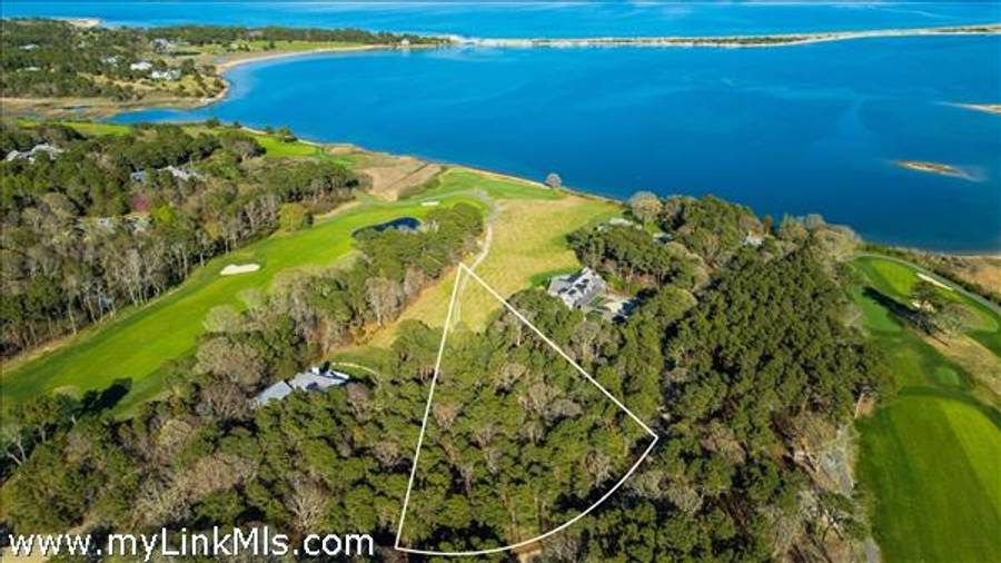 98 Farm Neck Way  Oak Bluffs