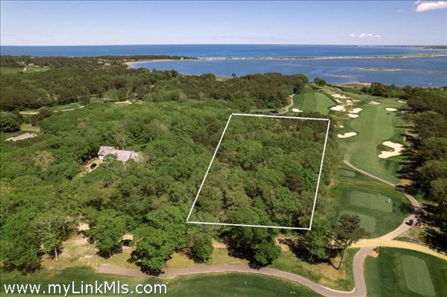 7 Overview Lane  Oak Bluffs