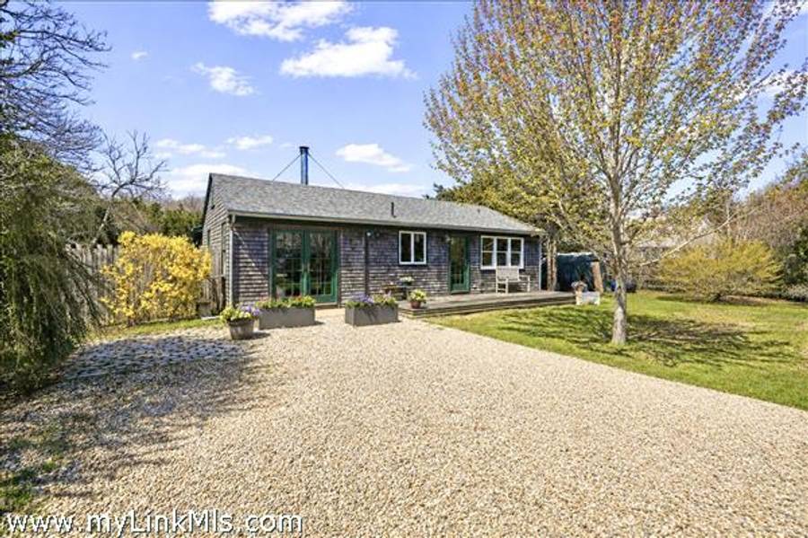 22 Firehouse Lane  Oak Bluffs