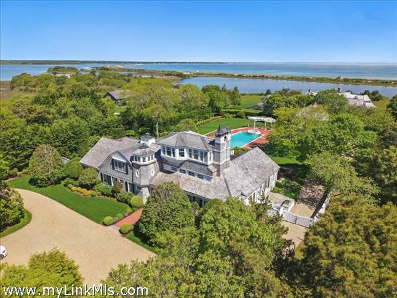 14 Cow Bay Road  Edgartown