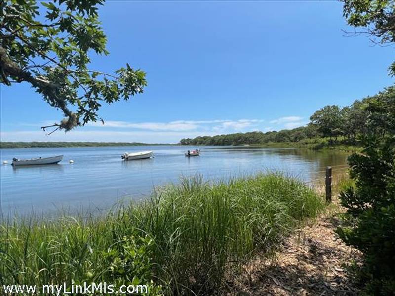 4 Jacobs Neck Road  Edgartown