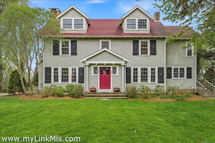 139 Main Street  Vineyard Haven